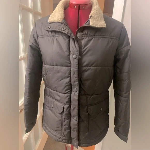 Land’s End Light Puffer Jacket with Sherpa Collar - Picture 2 of 6